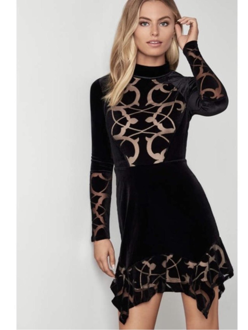 BCBGMAXAZRIA Ornate Black and Tan Velvet Overlay Stretch Mini Dress Size Large